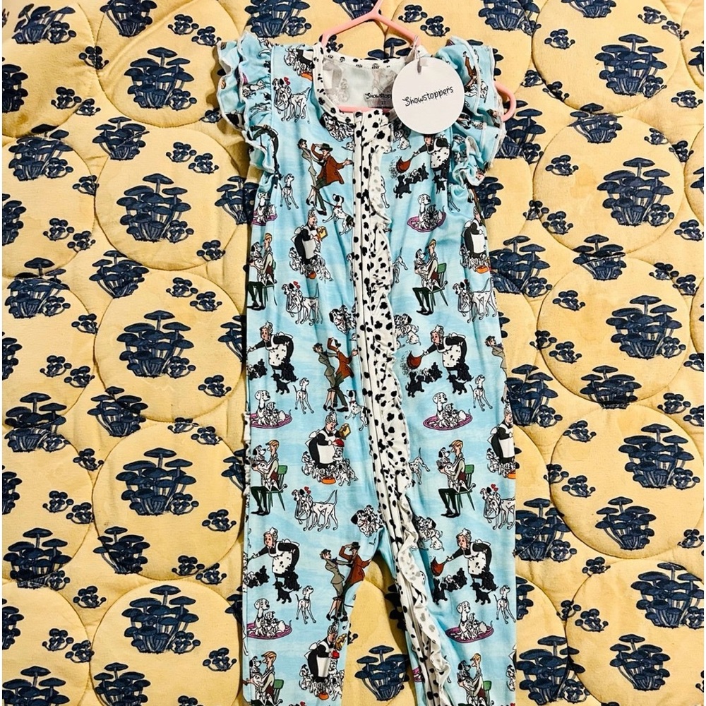 BNWT Show Stoppers 2T “101 Dalmatian’s” Ruffled Romper